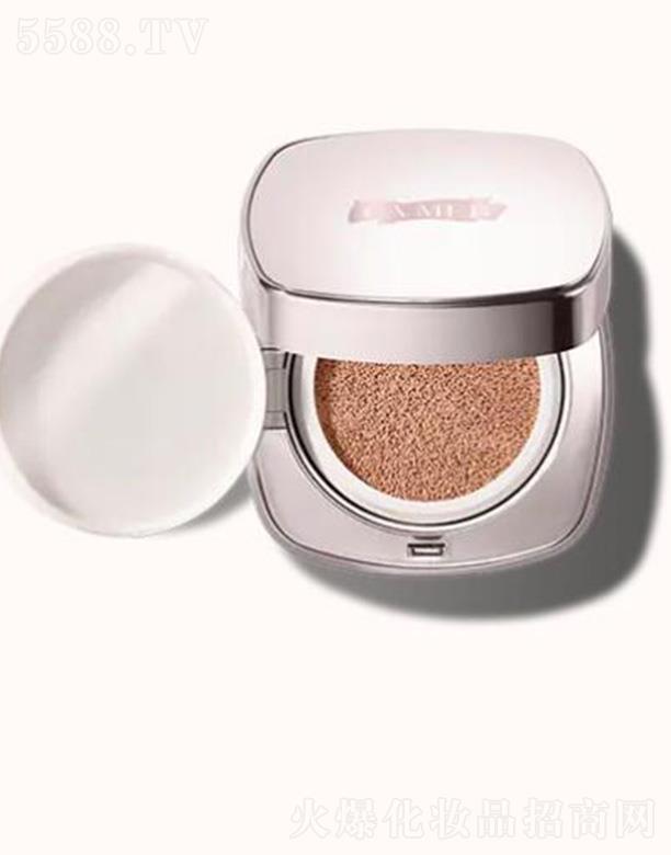 ��Ԋ�m�죨�Ϻ������Q(m��o)���޹�˾�����{(l��n)֮�i�̹⟨׃��|�۵�Һ21̖����ɫ��׊y���o�