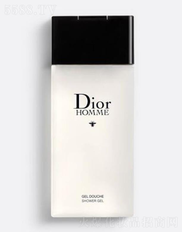 ��������̄�(w��)���Ϻ������޹�˾���ϊW�����ʿ��ԡ¶ �M�F(xi��n)ȫ�������ʿ��ԡϵ�еĘO���L(f��ng)��