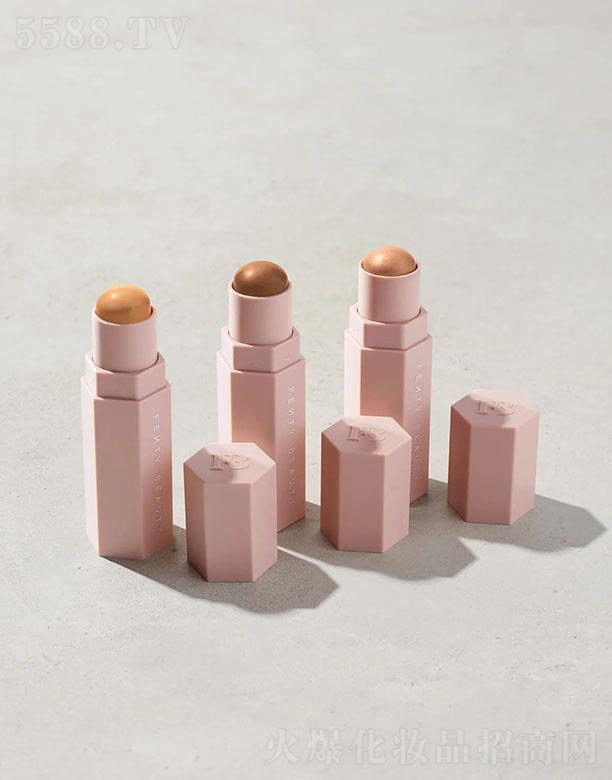 ·����܎��ˮ���yƷ(�Ϻ�)���޹�˾��FentyBeauty���û�����ݰ� С���wɫ