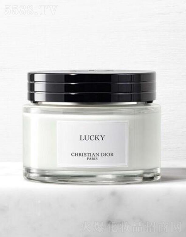 ��������̄�(w��)���Ϻ������޹�˾���ϊW���\(y��n)�L(f��ng)⏝�(r��n)�w��˪ �pӯ��˪�|(zh��)�����w����