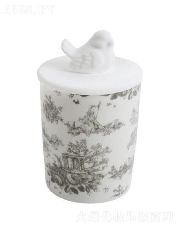 ������(�Ϻ�)Ʒ�ƹ����ɷ����޹�˾���Ϻ������� ��?sh��)۠�����޹Ϟ�T-������˹��140g ��˹��Ů������