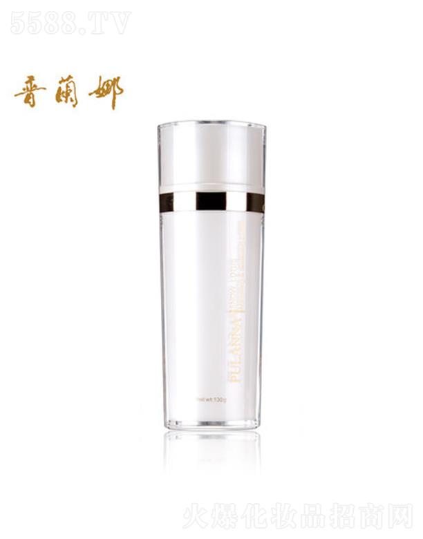 ������m����Ȼֲ�ﻯ�yƷ���F(tu��n)���޹�˾�����m��ѩɏ���r���wˮ