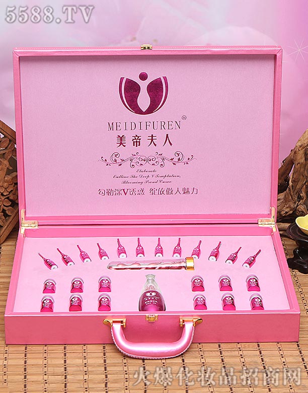 美帝夫人胸部皮套