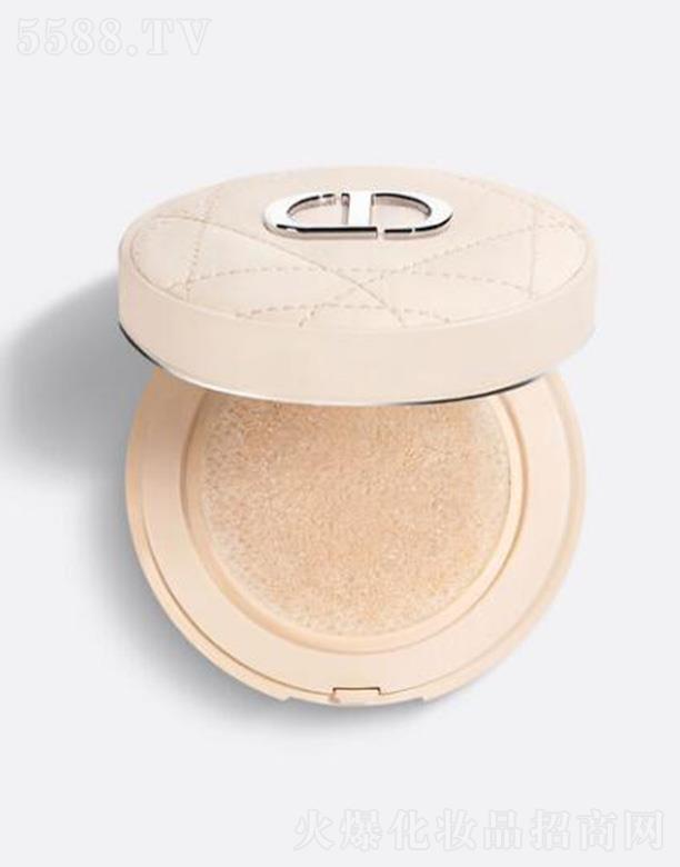 �ϊW�i�y��|�۷ۣ��\��ɫ������ˮ���H�w������