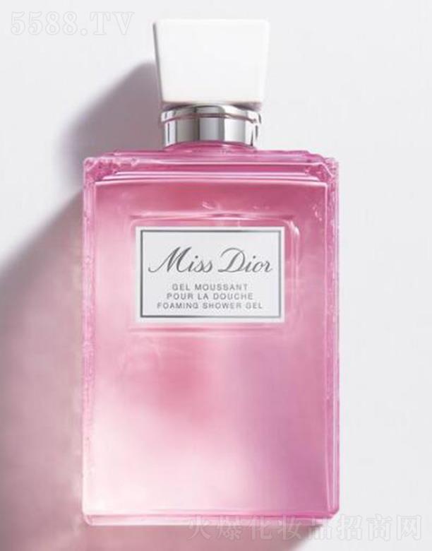 �ϊWС����ԡ��¶ ����d����ĭ�غ��坍���w