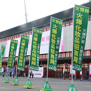 �𱬻��yƷ���̾W(w��ng)ͬ�ąf(xi��)�����ل�(chu��ng)�x����