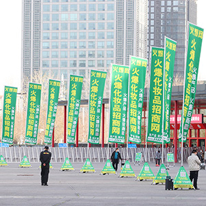 �𱬻��yƷ���̾W��Ӣ����ͦ�أ�����ɹ�