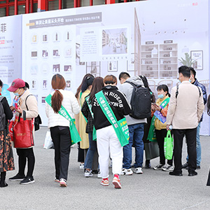 �𱬻��yƷ���̾W��Ӣ����ͦ��������ɹ�