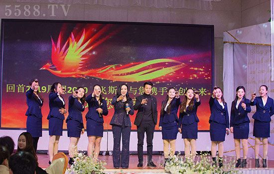 飛斯達(dá)全體員工給您拜年了 飛斯達(dá)全體員工給您拜年了