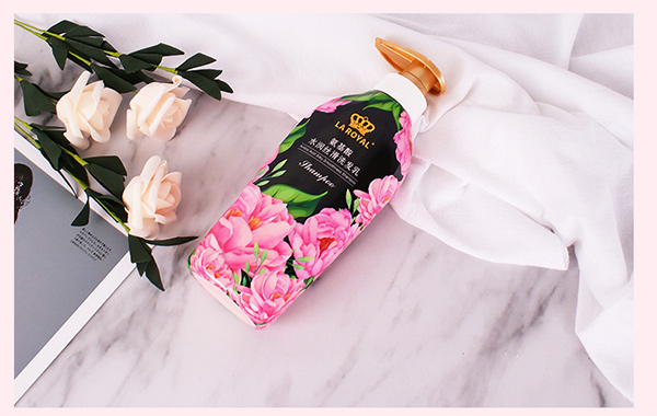 王氏氨基酸水潤(rùn)絲滑洗發(fā)乳 王氏氨基酸水潤(rùn)絲滑洗發(fā)乳