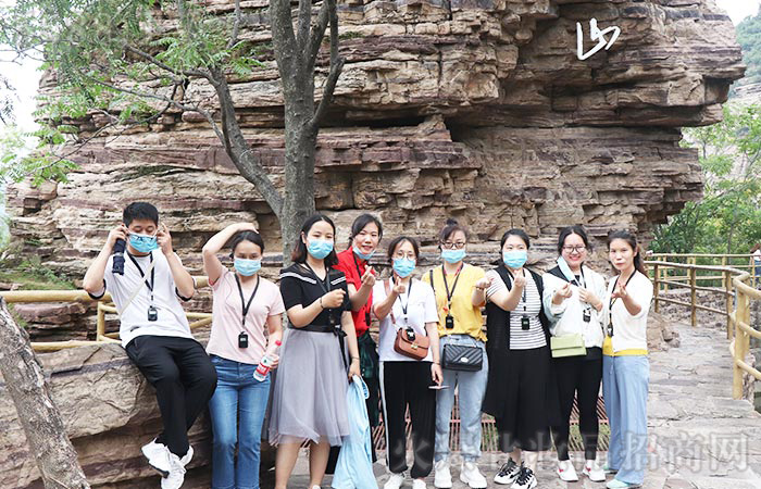 以夢為馬,不負韶華 以夢為馬,不負韶華