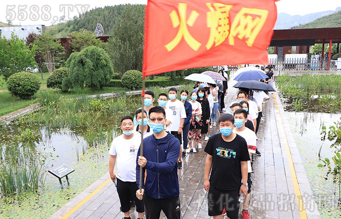 挑戰(zhàn)自我,遇見(jiàn)更好的自己 挑戰(zhàn)自我,遇見(jiàn)更好的自己