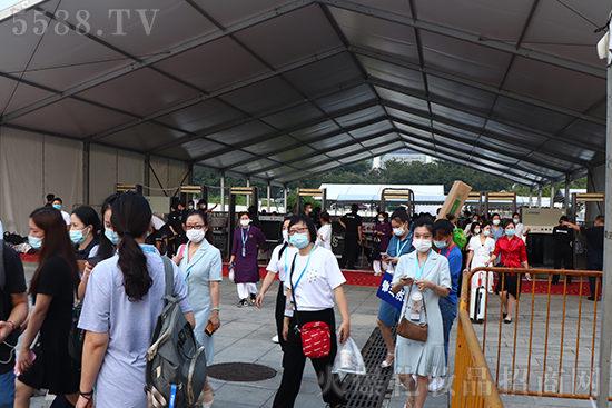 ��55�ÏV��������(hu��)ʢ���_(k��i)Ļ�����ʼ������@�G�ķ�