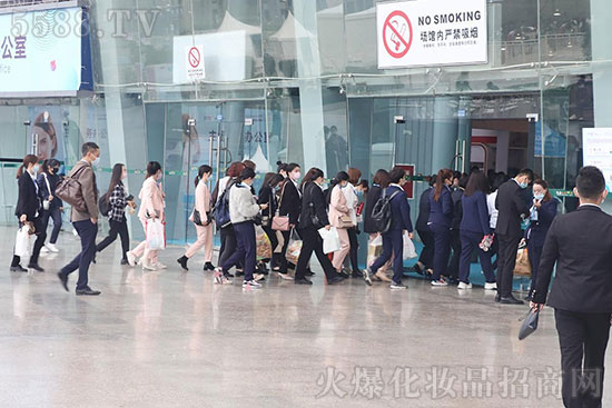 ����ʢ�����س���ۣ���44�óɶ����I(y��)���[��ʢ���_Ļ