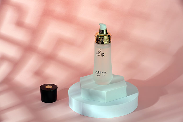 草本靚顏精華液 草本靚顏精華液