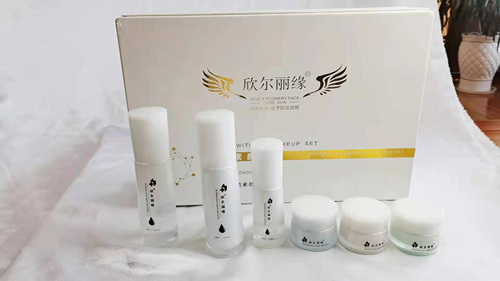 欣爾麗緣玉容素顏套 欣爾麗緣玉容素顏套