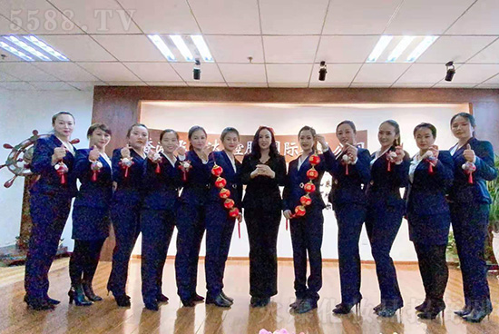 �V���w˹�_(d��)�����yȫ�w�T��ף���H���Ҹ���ؔ(c��i)�\(y��n)ԴԴ����