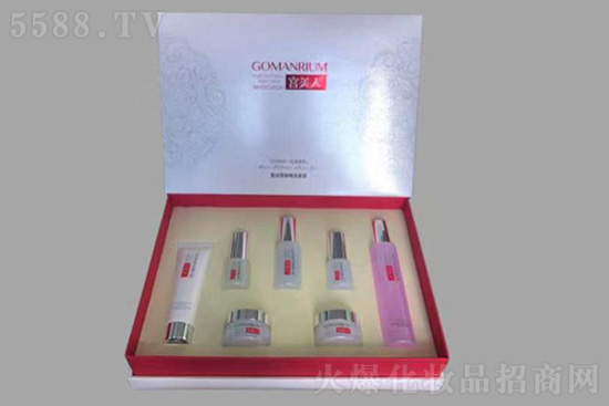 宮美人瑩潤(rùn)雪膚精品套 宮美人瑩潤(rùn)雪膚精品套