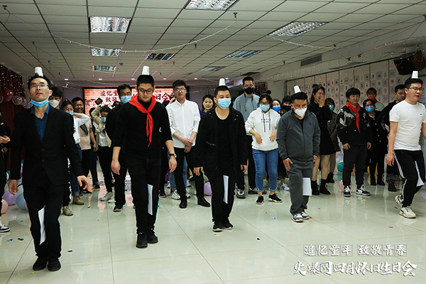 “追憶童年·致敬青春”火爆網(wǎng)4月懷舊生日會圓滿舉辦 “追憶童年·致敬青春”火爆網(wǎng)4月懷舊生日會圓滿舉辦