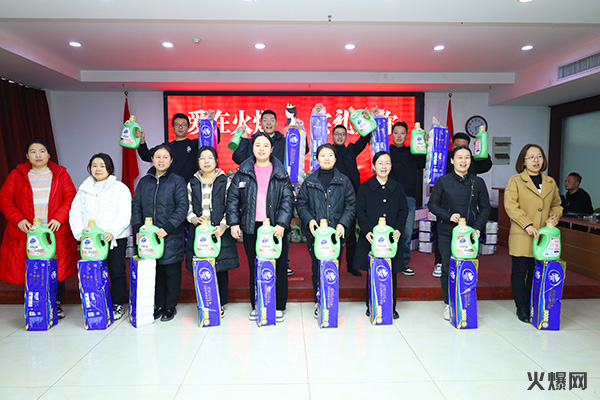 �펽�`���A�������»����𱬾W(w��ng)��T���l(f��)��Ů��(ji��)�YƷ��