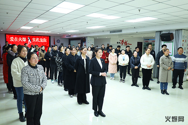 �펽�`���A�������»����𱬾W(w��ng)��T���l(f��)��Ů��(ji��)�YƷ��