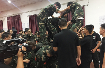 ����ˣ��������҂�ҲҪ�Գֵ��ף�