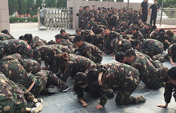 ���ڮ��£���ϧ���������ڮ���