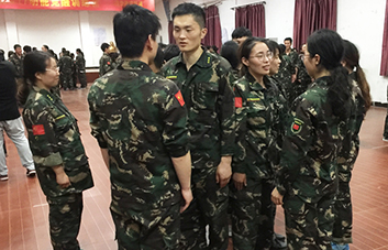 ���ڰl(f��)�F(xi��n)��߅������������߆݌��e�˵�ٝ��