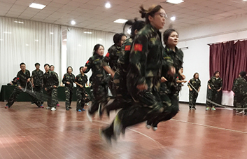 �����X�ѡ��Ʊ��O�����@һ·�҂��A��Ư����