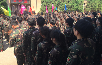 ������������(zh��n)�ԡ���������I(l��ng)��(d��o)������չʾ��