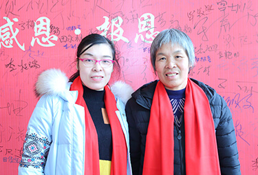 ��������L��ĸ�������²�����(j��ng)���cĸ�H��Ӱ��