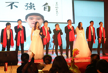 ������ɽ��һ�������H�������˺ܶ��˵�����